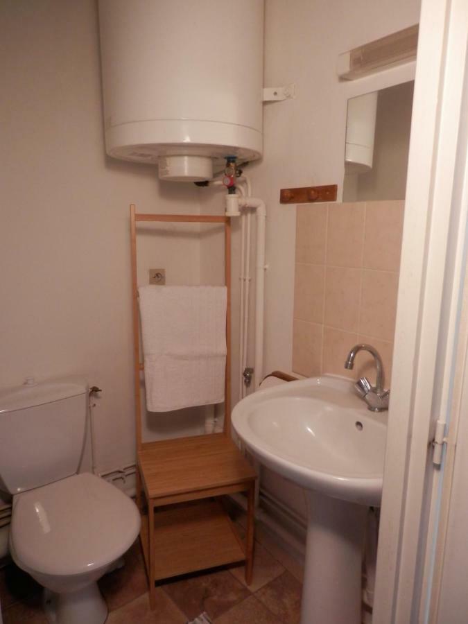 Couette Et Cafe Cyrano Apartment Bergerac Bagian luar foto