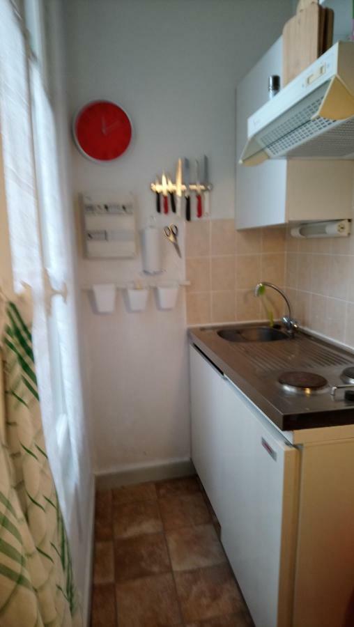 Couette Et Cafe Cyrano Apartment Bergerac Bagian luar foto